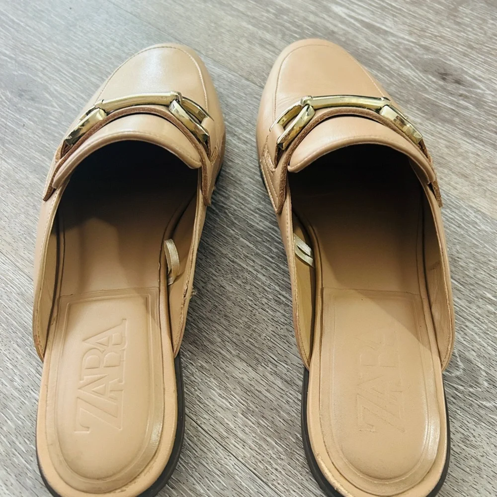 Zara Tan Leather Loafers with Gold Buckle - Picture 4 of 5
